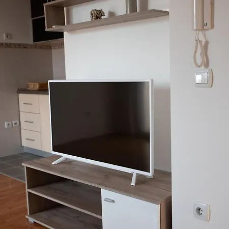 アパート Family ザイェチャル